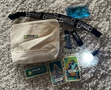 Four 20 Pharma Pouch mit Werbematerial Neu