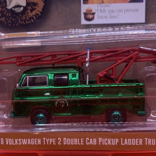 Greenlight Smokey Bear Series 4 - 1968 VW Type 2 Double Cab Ladder Truck *CHASE* - Picture 2 of 5