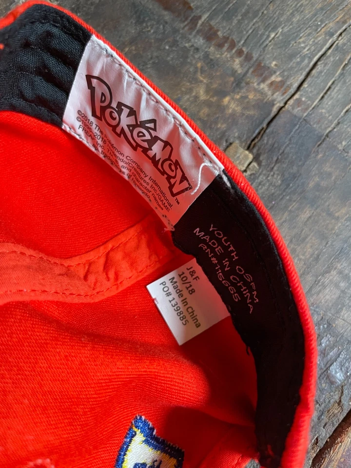 Gorra de béisbol Pokemon roja juvenil OSFM Snapback logotipo frontal espuma bordada 10/18 Foto 4 de 4