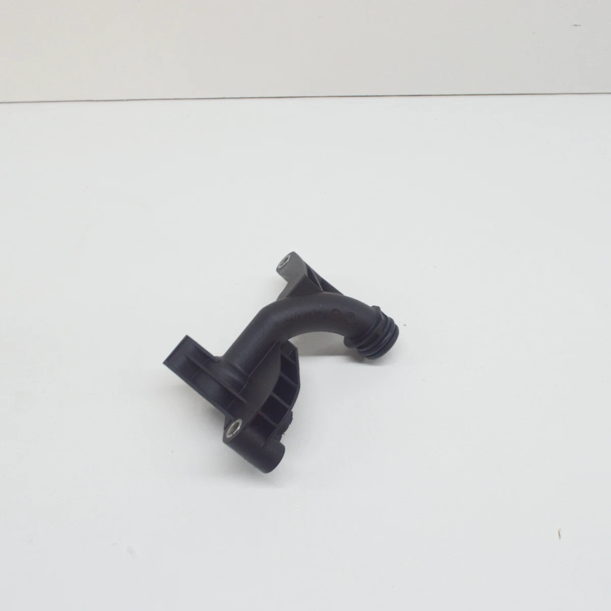 MB ML W166 Exhaust Gas Recirc. Cylinder Head Feed Line A2762000252 