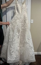 David  s Bridal sequin wedding dress size 6 with veil