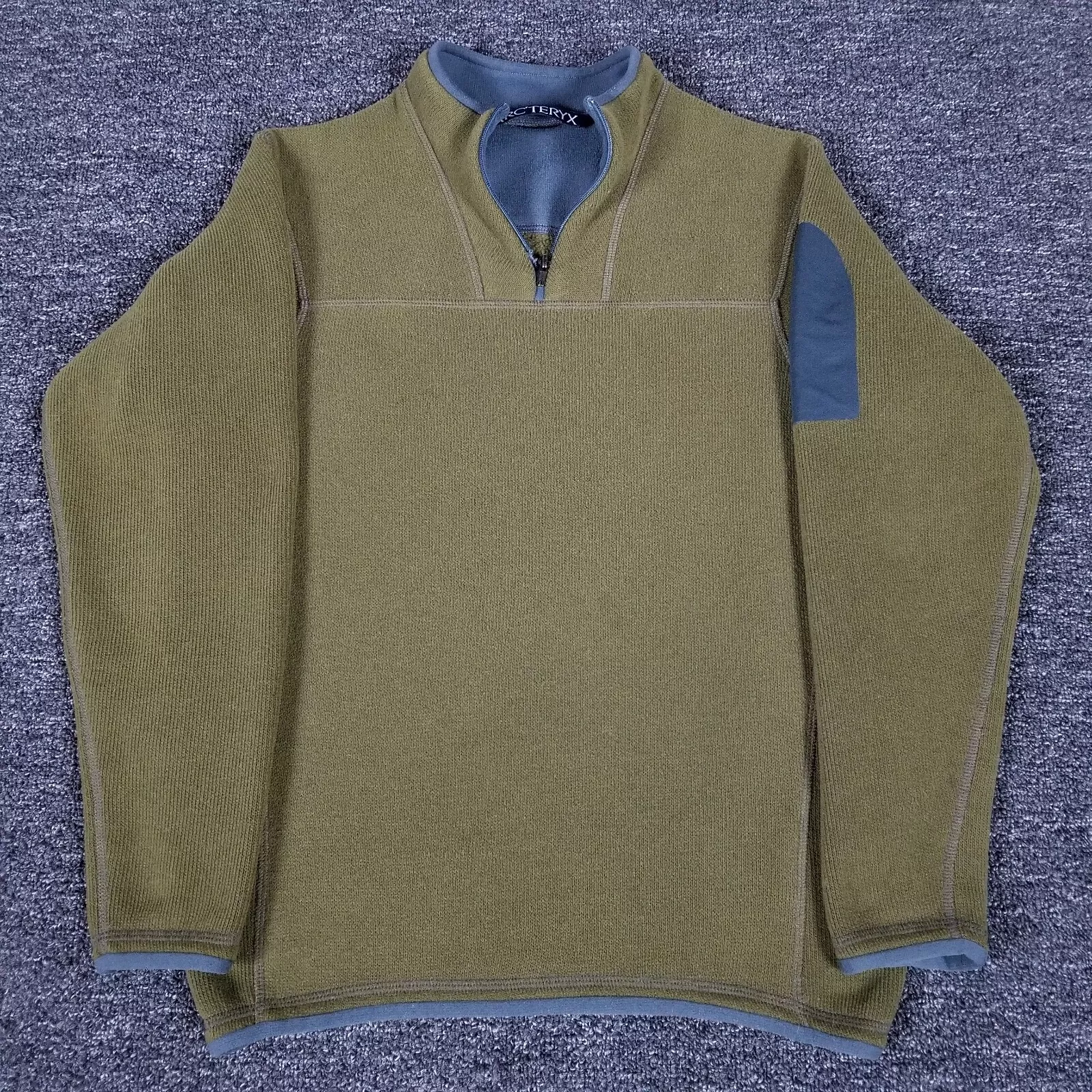arcteryx vtg y2k casual outdoor pullover broken zipper jacket