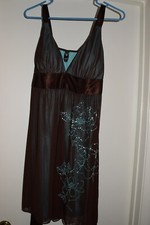 BROWN AND TURQUOISE WINDSOR SUMMER DRESS WITH BEADS JUNIOR SIZE LARGE 