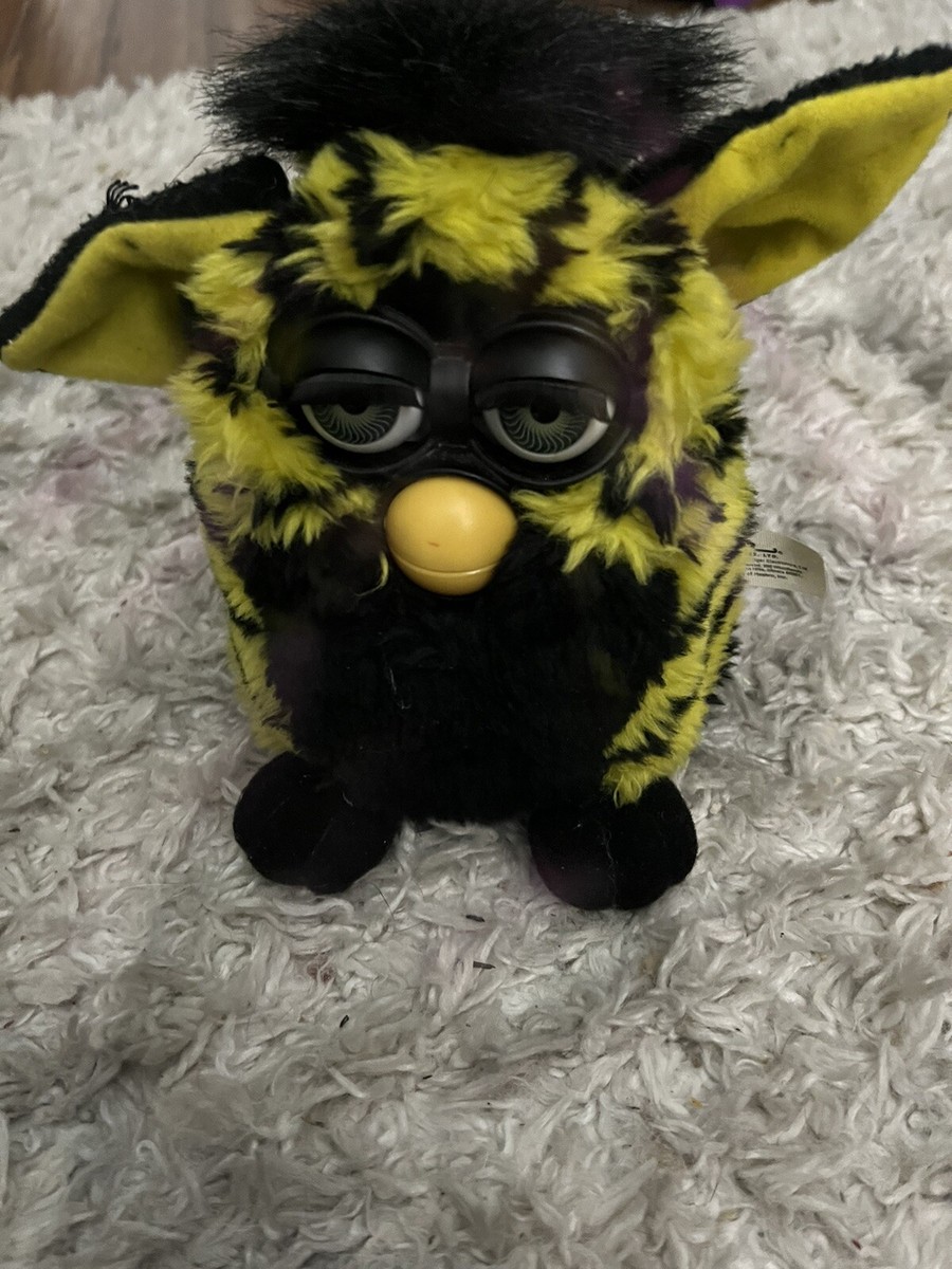 1999 Hasbro Electronic Furby Black and Yellow - Tiger 1999 Hasbro Electronic Furby Black and Yellow - Tiger