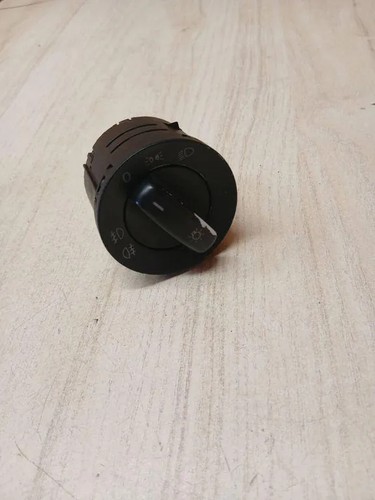 VW JETTA CITY Sedan Scheinwerferschalter 1K0941431C Petrol 85kw 2006 34898469