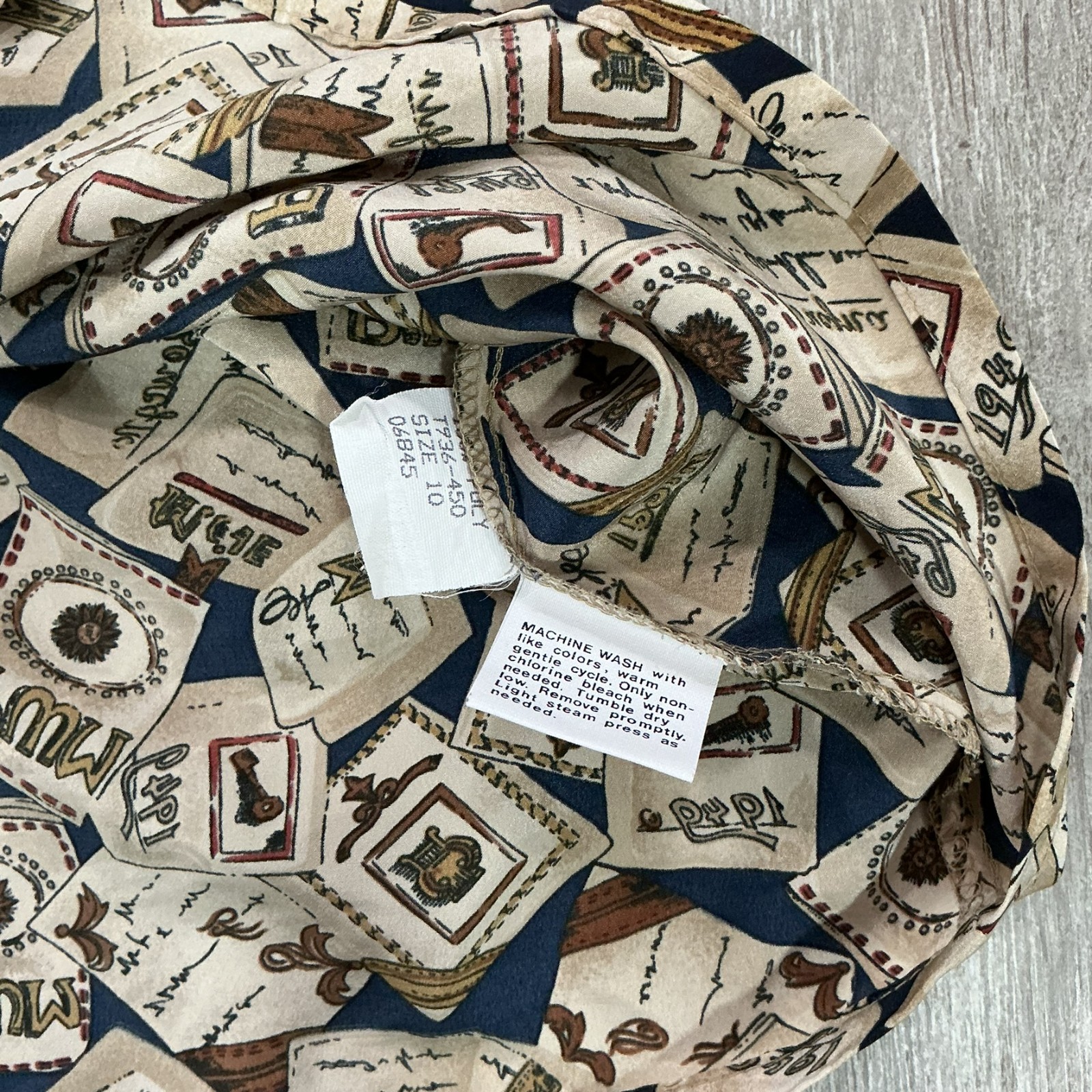 Vintage Women's Pendleton Pattern Long Sleeve Shi… - image 3