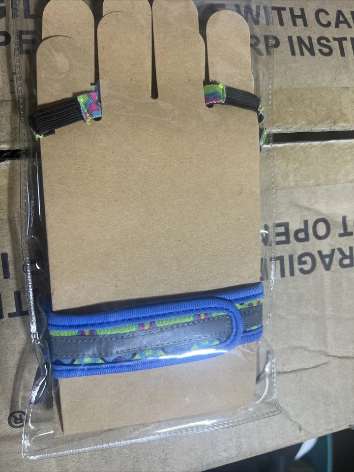 RunLites sling 2 Fingerless Strap Glove Peacock Colorway OSFA with Battery - Image 4 of 4