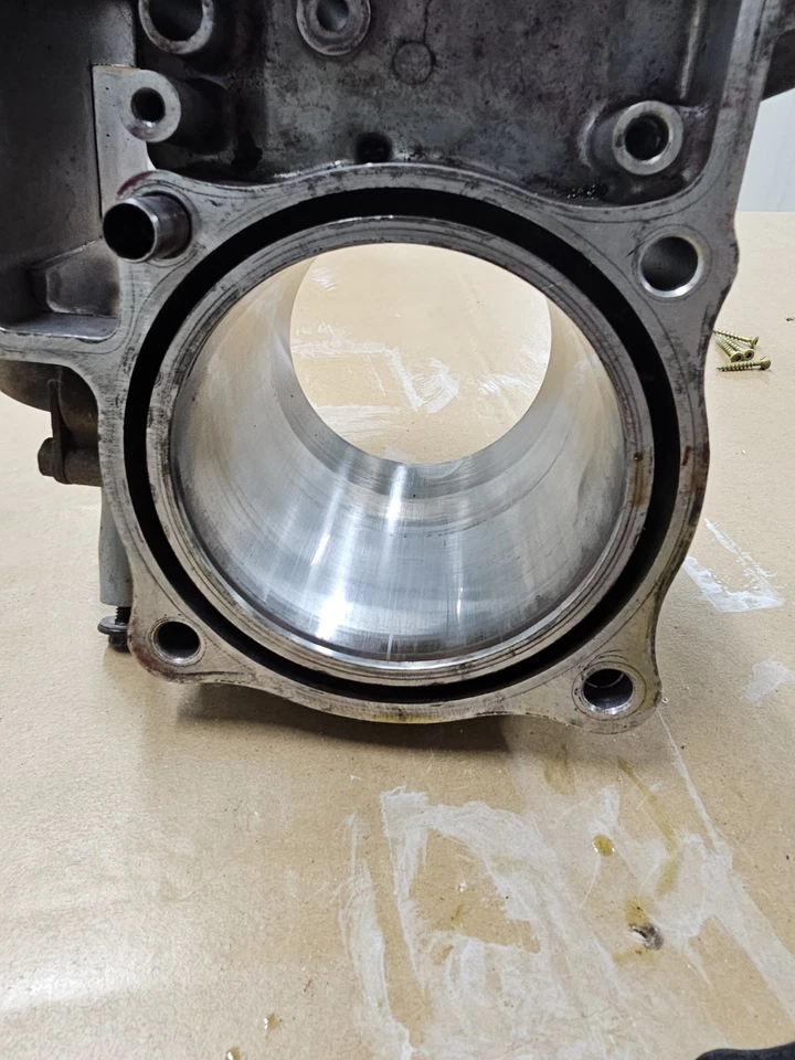 Pistón y cilindro de actualización Honda Rincon 650 Foto 4 de 4