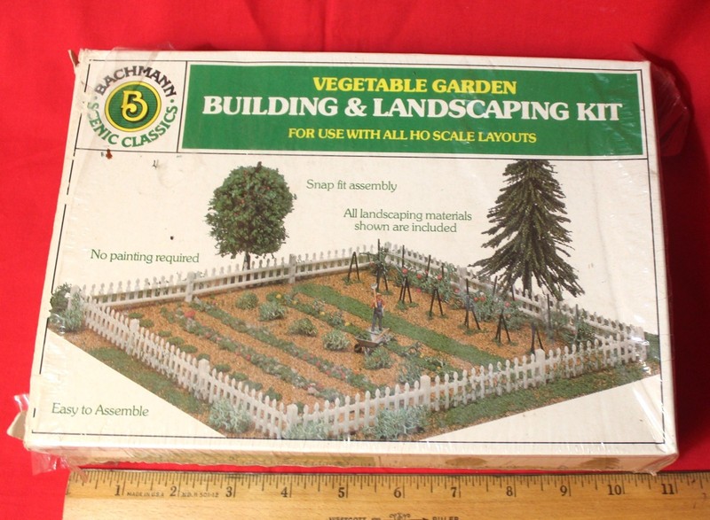 Vegetable Garden Landscaping Kit - by Bachmann #2555 - HO Scale