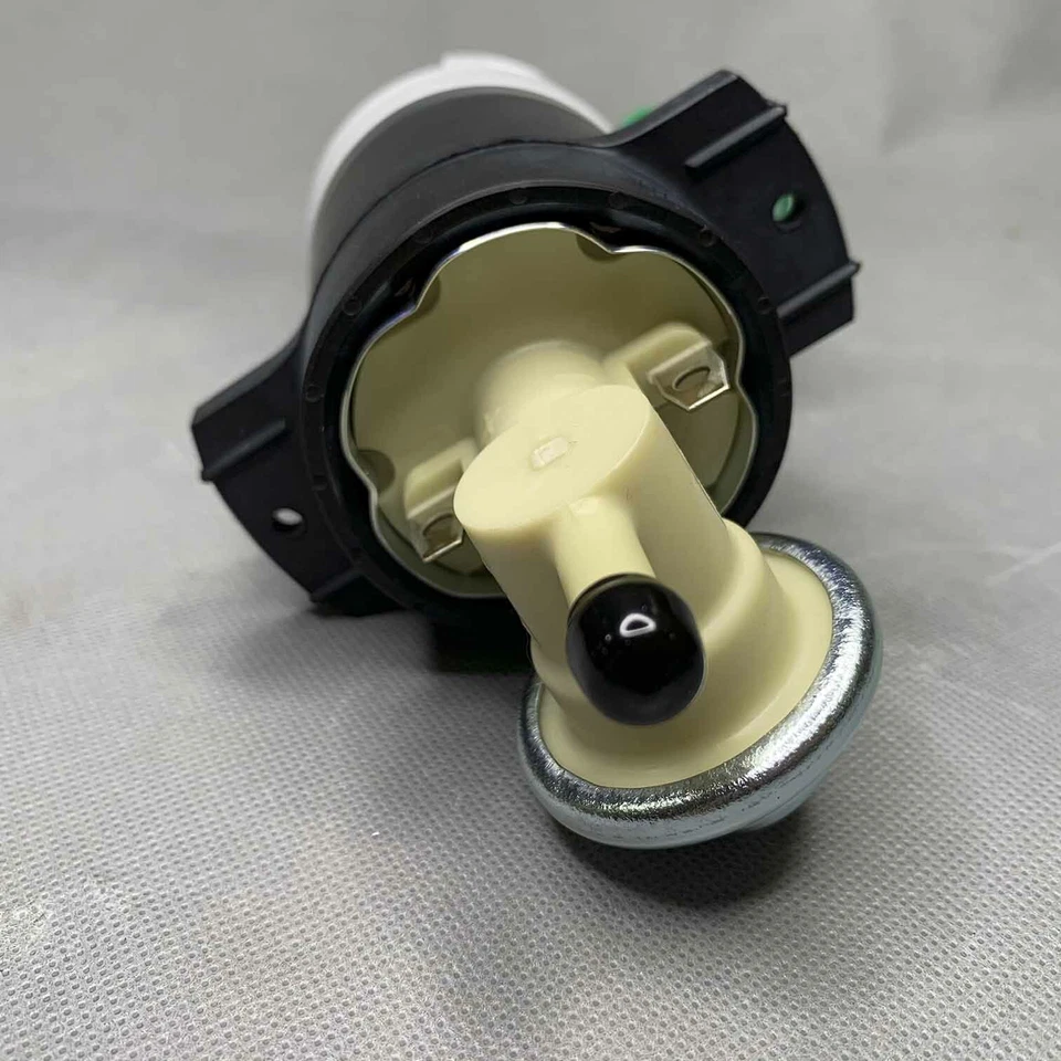 BOSCH GENUINE Fuel Pump For 1986-1994 Nissan D21 1995 Pickup 69692 - Image 3 of 4