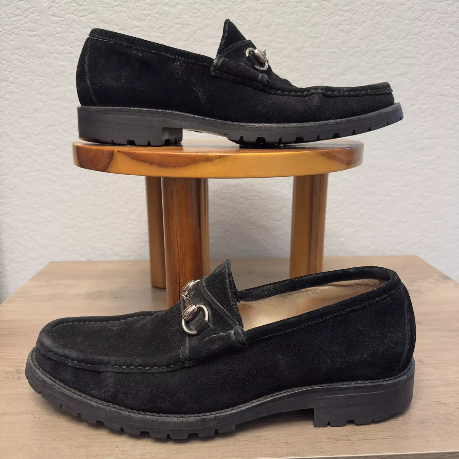 Mocassins Gucci homme horsebit slip taille US 8,5 noir daim semelle crampon chaussures solides