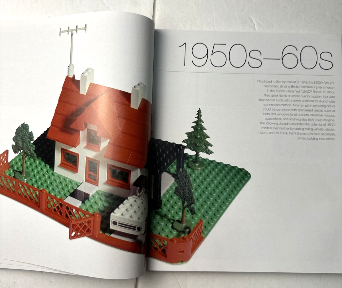 Great LEGO Sets A DK Visual History Hard Cover Coffee Table Book