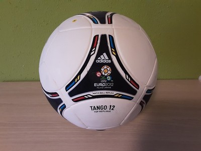 EURO 2012 TANGO 12 Top Replique Neu