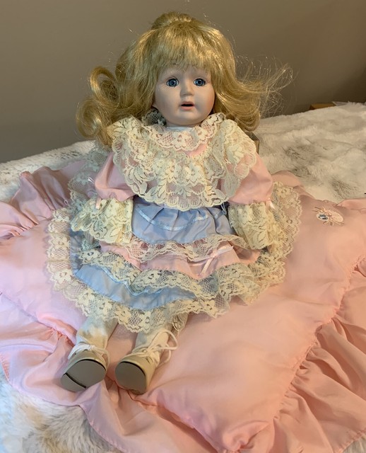 1989 House of Lloyd Porcelain Doll Little Miss Muffet With Pink Spider Pillow 1989 House of Lloyd Porcelain Doll Little Miss Muffet With Pink Spider Pillow