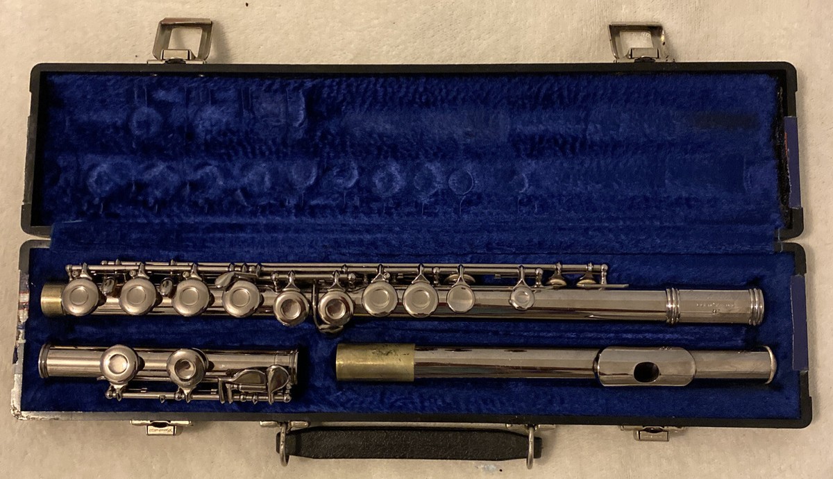 Gemeinhardt M2 Flute in case Closed Has A Minor Dent Htf