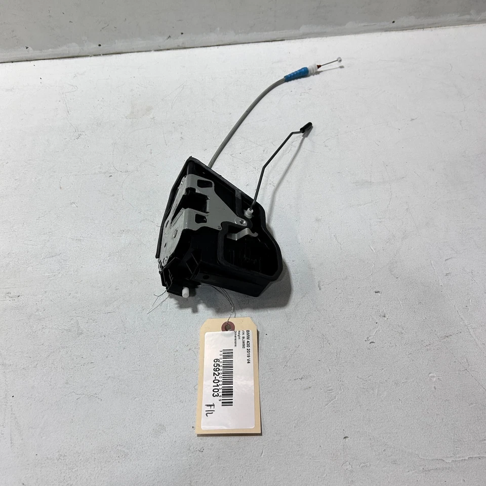 2017–2020 BMW 430i F36 ПЕРЕДНИЙ ЛЕВЫЙ ПРИВОД ЗАМКА ДВЕРИ СО СТОРОНЫ ВОДИТЕЛЯ ОТ ОРИГИНАЛЬНОГО ПРОИЗВОДИТЕЛЯ - Изображение 2 из 4