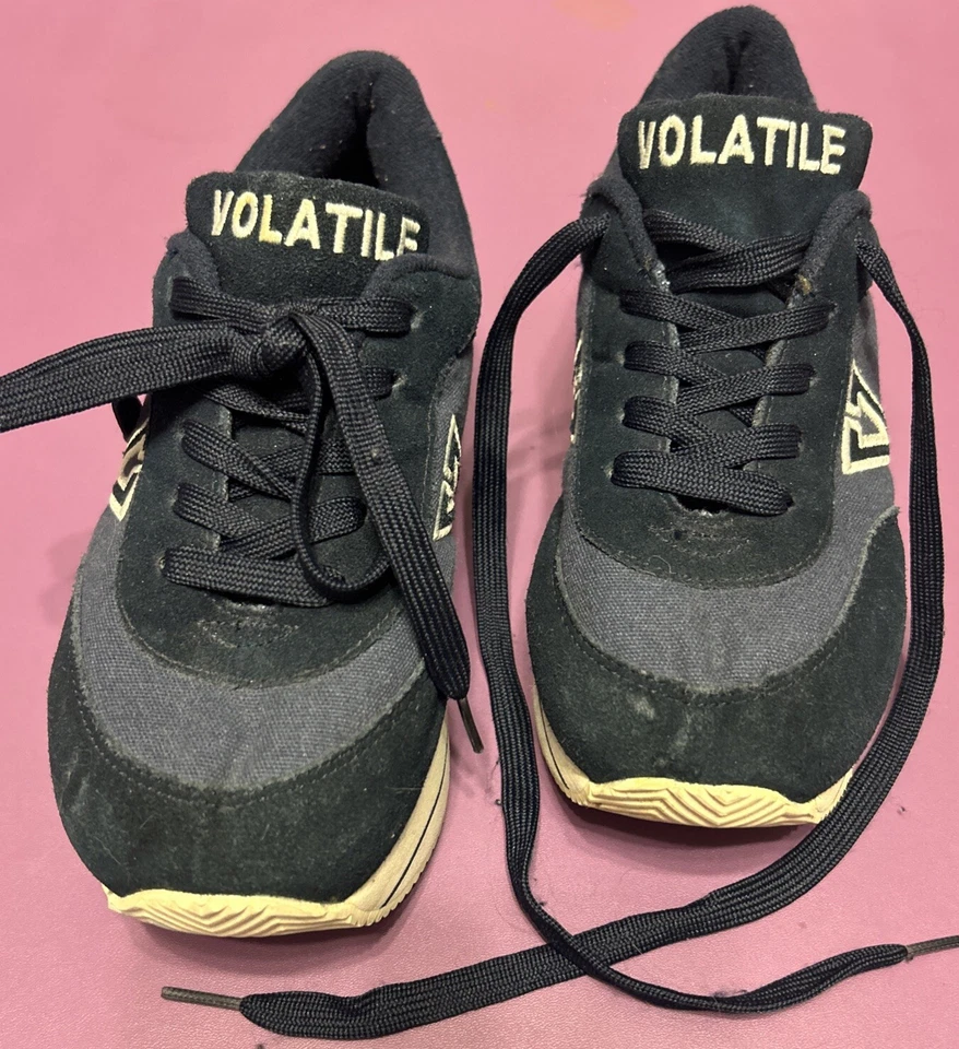 RARO Y2K Zapatillas Universitarias Volátiles Talla 7.5 Azul Oscuro Gamuza y Lona ¡EXCELENTE! Foto 3 de 4