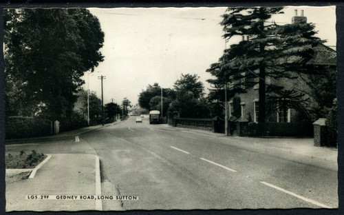 UK Vintage Postcard - Photo Used 'Gedney Road, Long Sutton' 1968