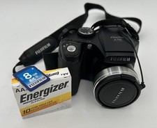 Fujifilm Finepix S700 7.1MP Digital Camera with Memory Card, Batteries TESTED