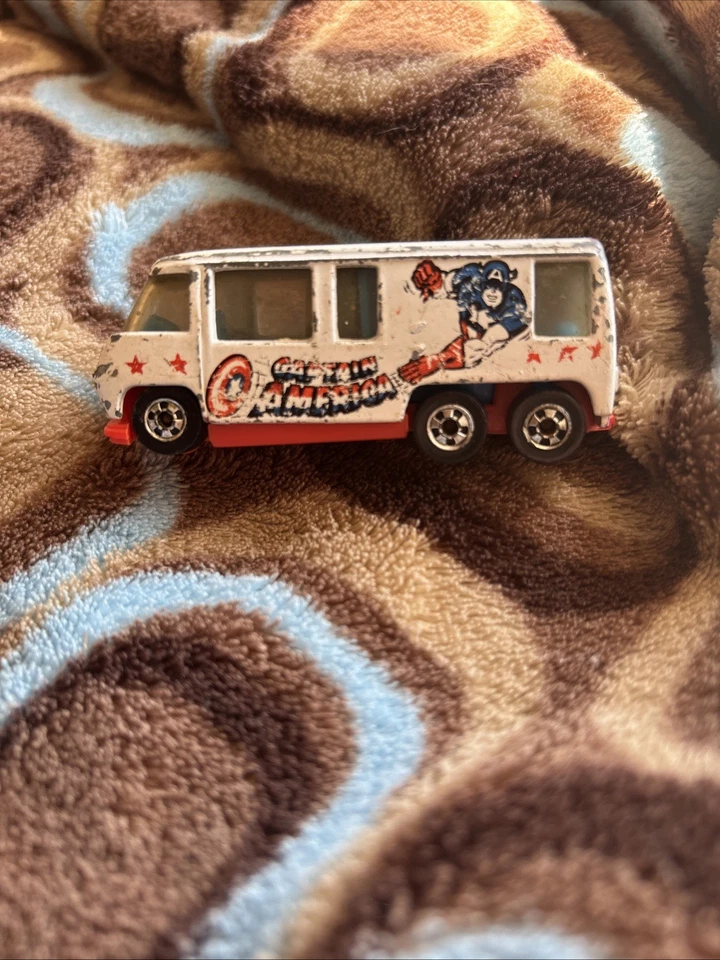 VTG Hot Wheels 1976 Scene Machine Captain America GMC Motor Home Hong Kong - Image 2 of 4