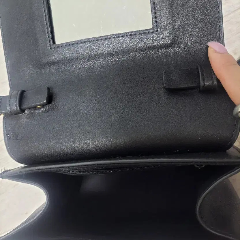 Leopard Pattern Chain Shoulder Bag with Cowhide L… - image 4