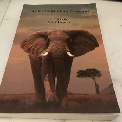 The Memory of an Elephant - paperback By Independently published