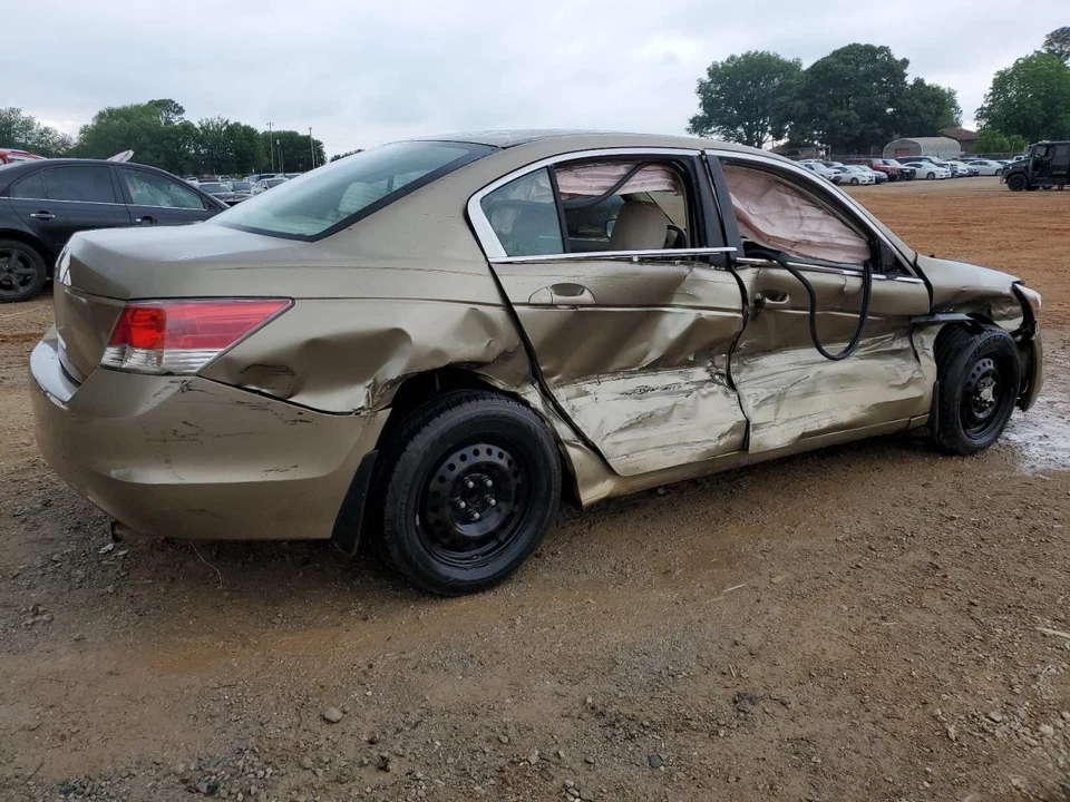 Used Front Left Door Assembly Front fits: 2008 Honda Accord electric Sdn Front L Foto 4 de 4