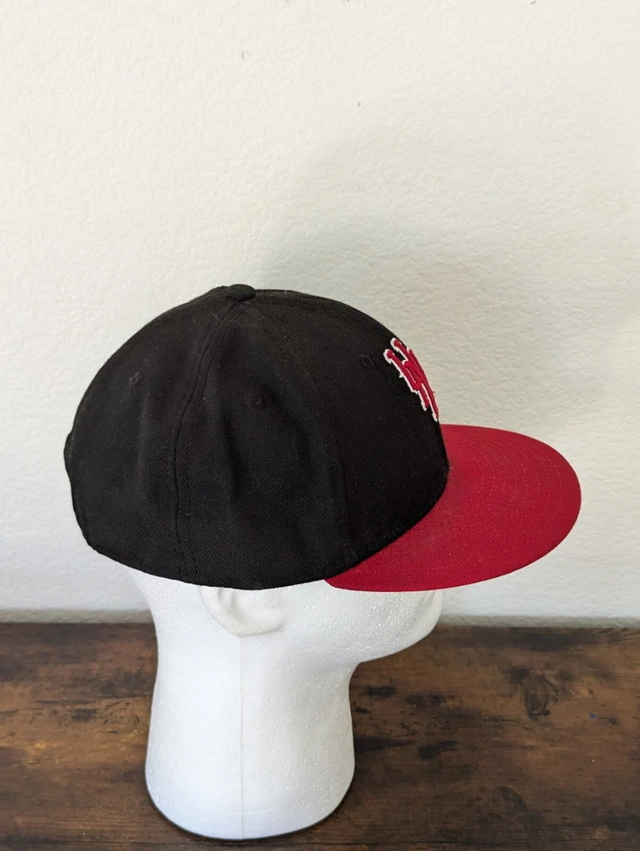 UNLV Running Rebels Hat Size 7 1/4 Black New Era 5950 Las Vegas Sin City - Image 2 of 4