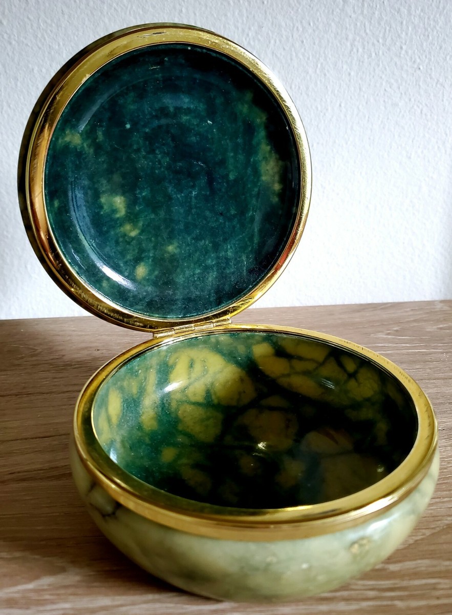 Vintage Italian Genuine Hand Carved Emerald Green Alabaster Box