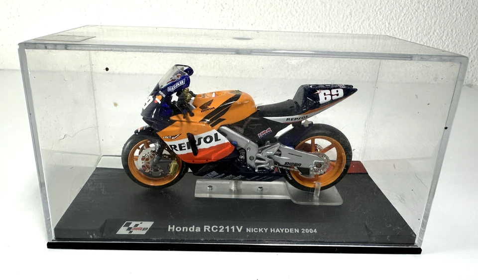 MODELLINO MOTO DIECAST HONDA RC211V NICKY HAIDEN 2004 1/24 - Immagine 2 di 4