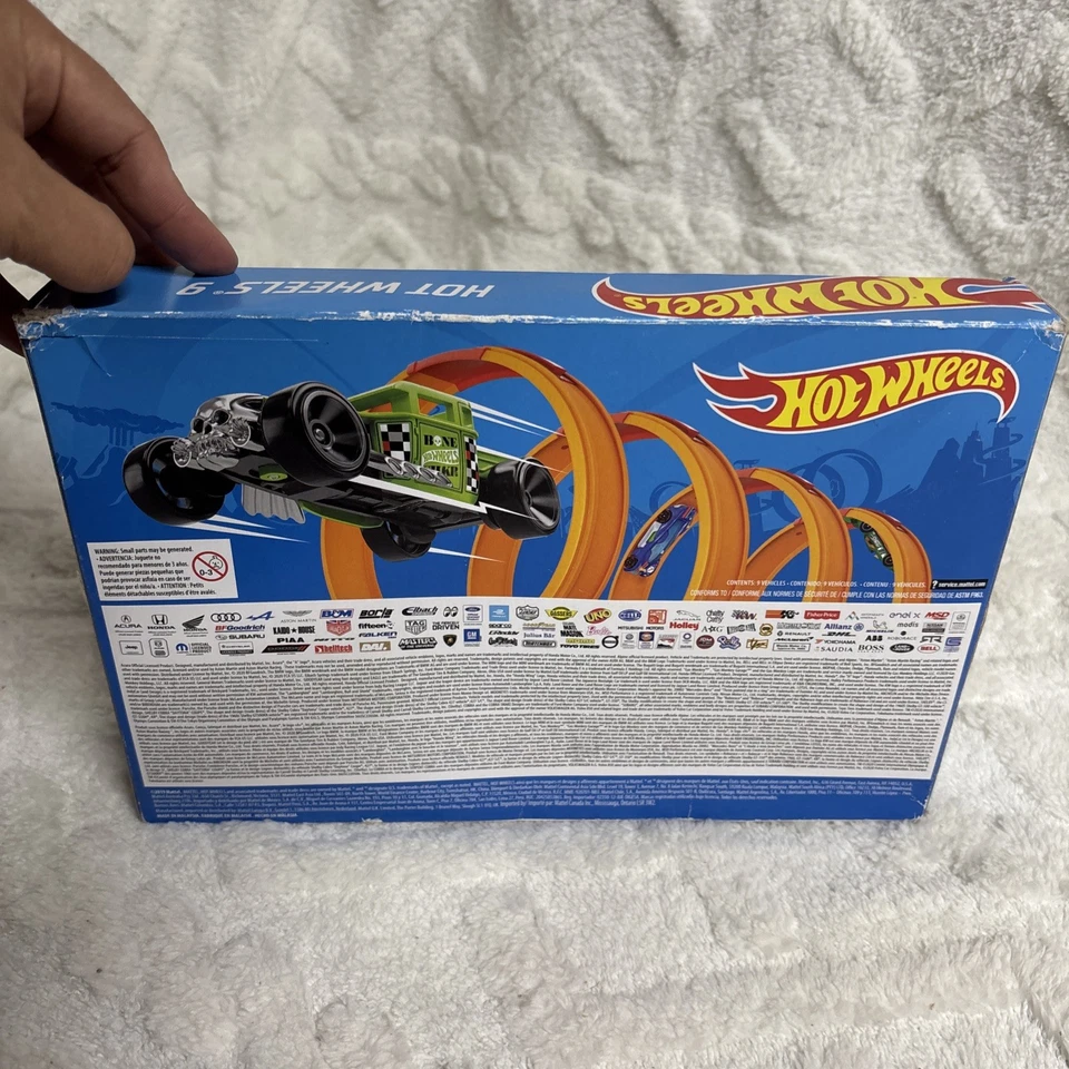 Paquete de regalo de 9 autos Hot Wheels (los estilos pueden variar), multicolor (X6999) Foto 2 de 4