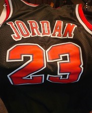 Mitchell  Ness Chicago Bulls Michael Jordan 1997-98 Hardwood Classics Jersey