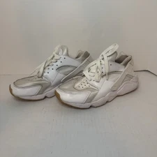 Nike Air Huarache Mens Size 8 White Athletic Running Walking Shoes Sneakers Used