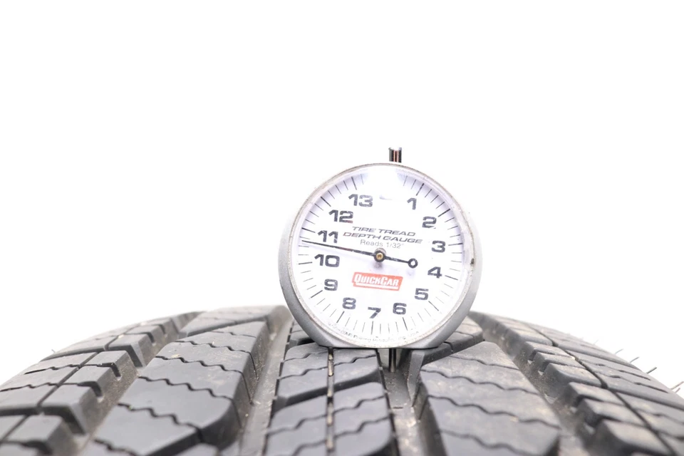 Bridgestone Dueler LX 235/70R16 usado - 10,5/32 Foto 3 de 4