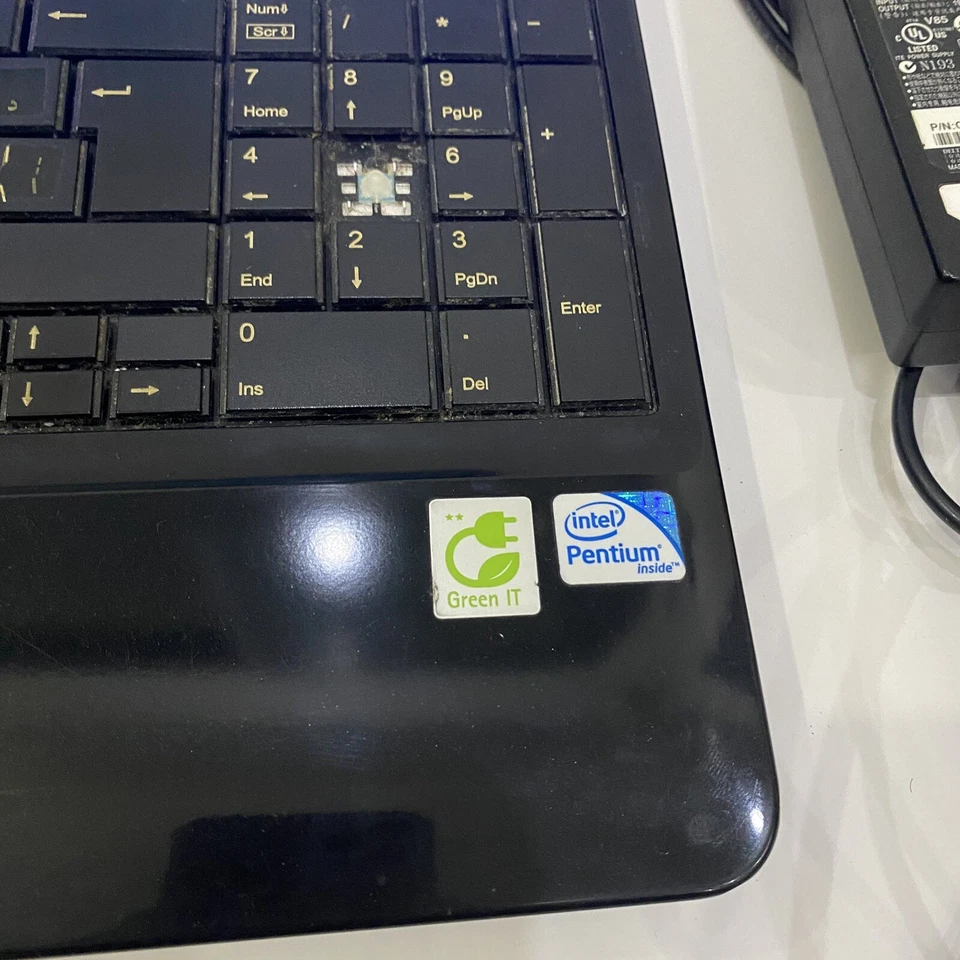 Fujitsu Lifebook A Series AH530 SSD 320GB Ram 2GB Core i3M380 Windows7 Laptop - Image 3 of 4