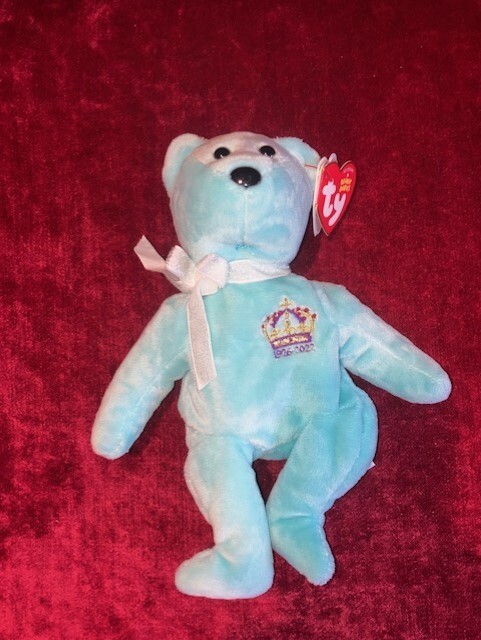 the queen    TY Beanie Babies / 1926  2022