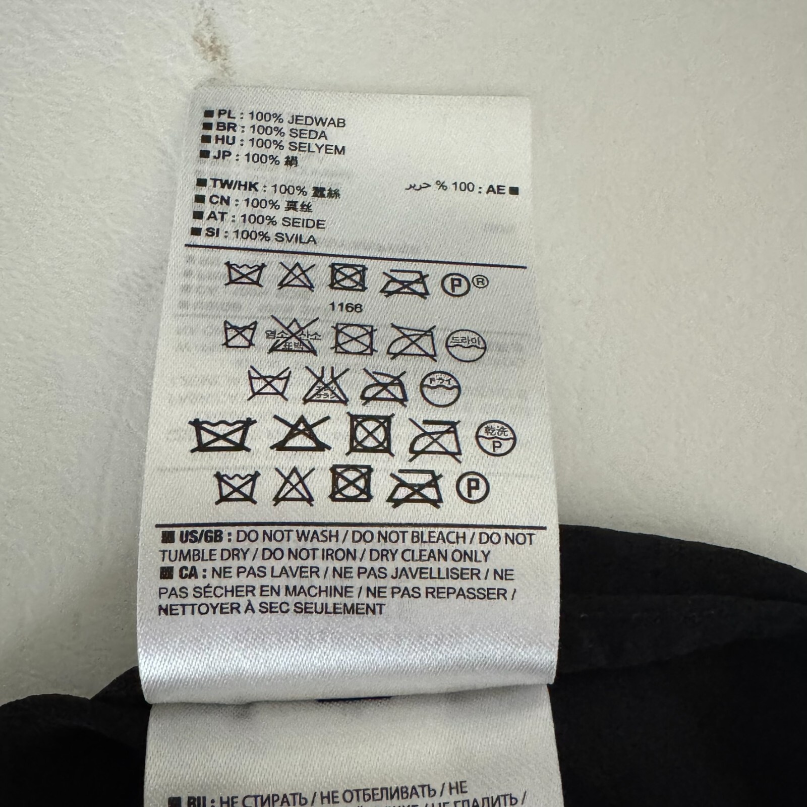 Banana Republic Silk Blouse Black Size XS X Small But… Gem