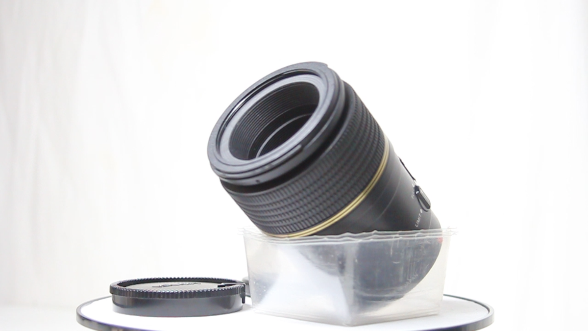 Tamron SP AF 90mm F/2.8 Di Macro 1:1 272E Lens for Minolta Sony A