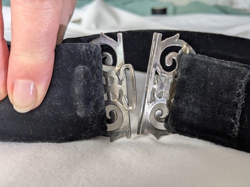 Antique Silver Nurses Belt Buckle Hallmarked 1911, Ornate Openwork, needs repair - Picture 14 of 23