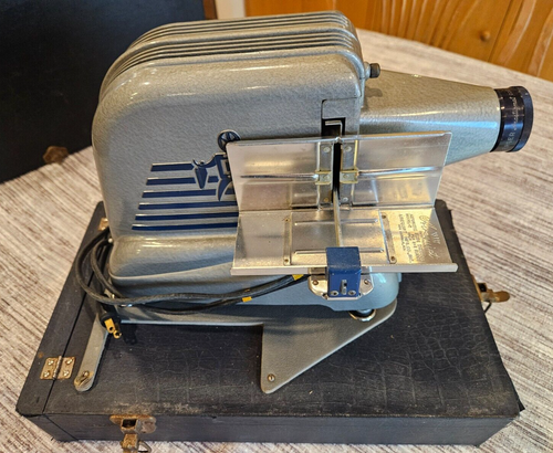 Vintage Brumberger Automatic 35mm Slide Changer Projector Model 1363 - Picture 2 of 24