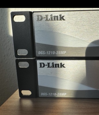 D-Link DGS-1210-28MP 24 x RJ-45/4 x SFP Ethernet Switch - Schwarz/Grau