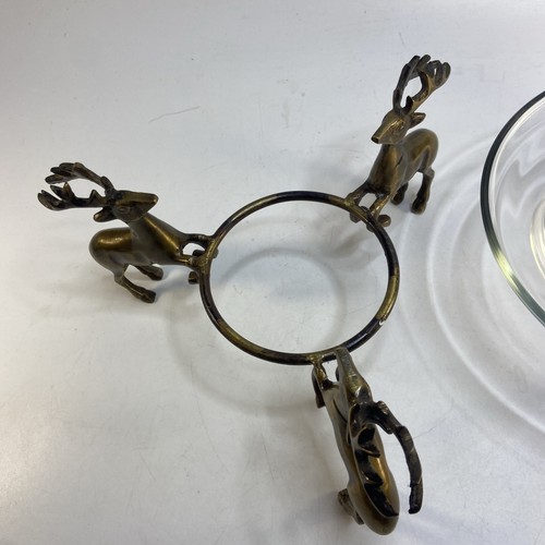 Vtg Footed Brass Deer Stand W/ Glass Bowl Candy Dish Reindeer Christmas 8.5 in - Picture 6 of 7