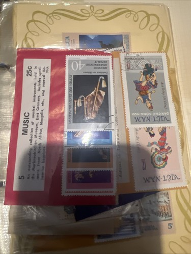 World Stamp Album Collection Vintage With Over 2000 Stamps - 6 Albums - 70s - 第 17/24 張圖片