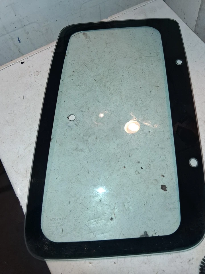 1989-1995 Toyota Pickup Truck RH Passenger REAR glass window pop out M274 ; M214 - Image 2 of 4