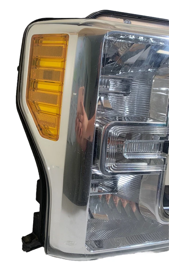2017 Super Duty F250 OEM RH Headlamp HC3B-13005-A USED Foto 4 de 4
