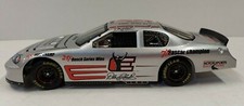 Dale Earnhardt HALL OF FAME Back on Track 1:24 NASCAR Diecast 2006 Monte Carlo