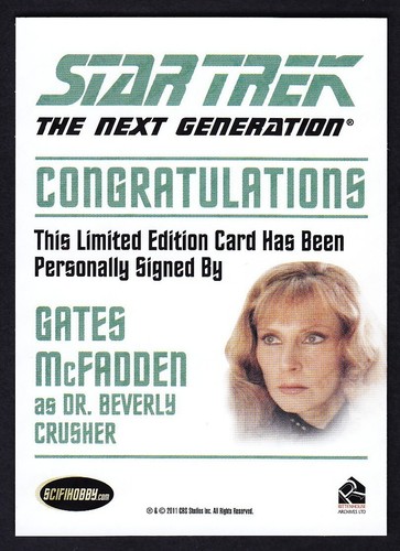 STAR TREK TNG HEROES & VILLAINS AUTOGRAPH GATES McFADDEN AS DR. BEVERLY CRUSHHER - Picture 2 of 2