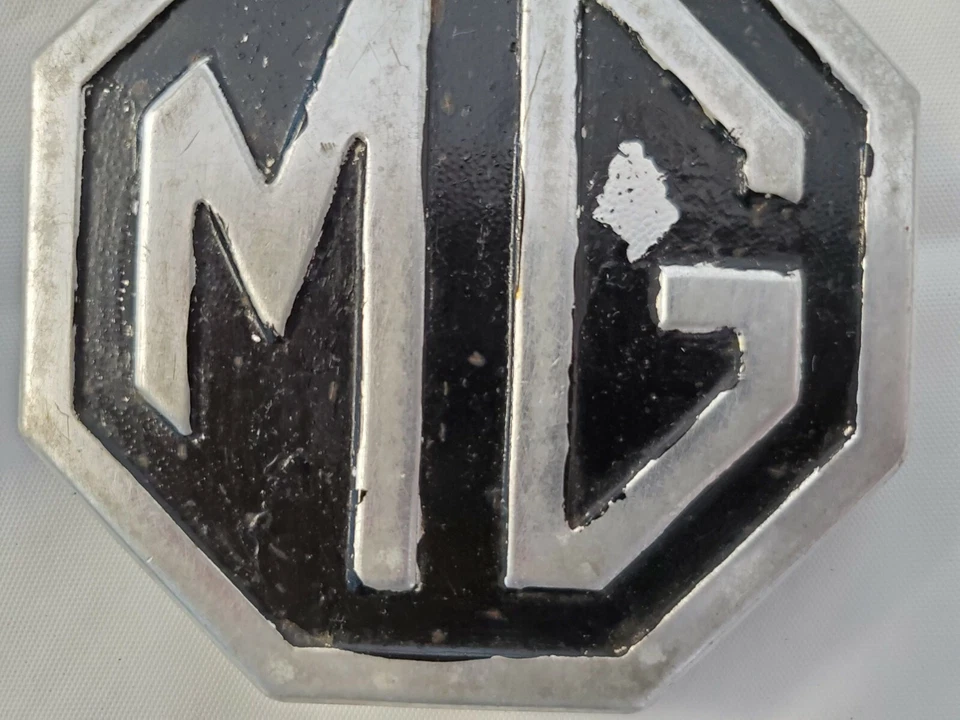 1975 - 1980 MG MGB Front Emblem Trunk Emblem Set OEM CHA344 - Image 4 of 4