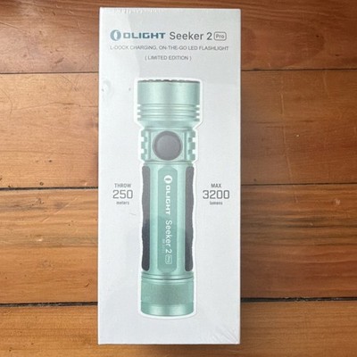 Olight Seeker 2 Pro Limited Mint Green Rechargeable LED Flashlight 3200lm 250m