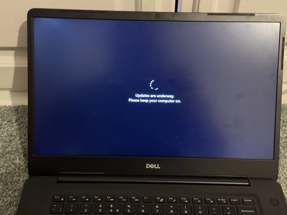 Dell Vostro 5581 i5-8265U 1.6GHz 16GB RAM 256GB SSD Windows 11 Pro Laptop - Image 4 of 4